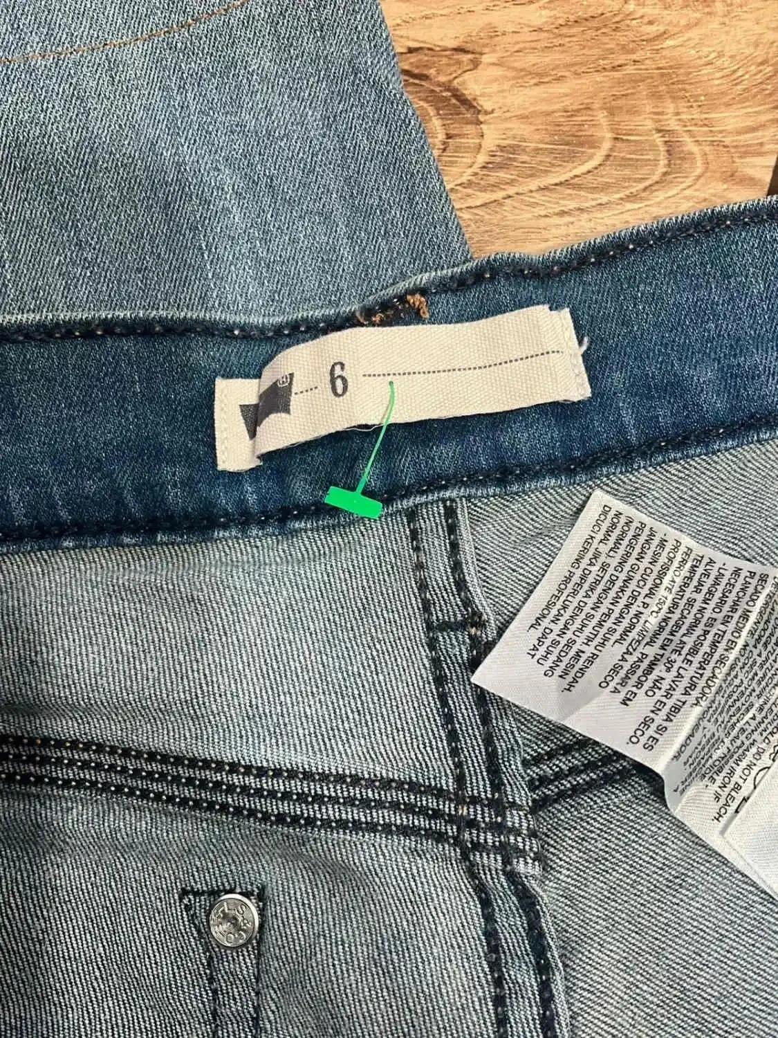 Short Levi's Taille 6 W28 Vintage Coton Bleu Slv 021 – photo 13